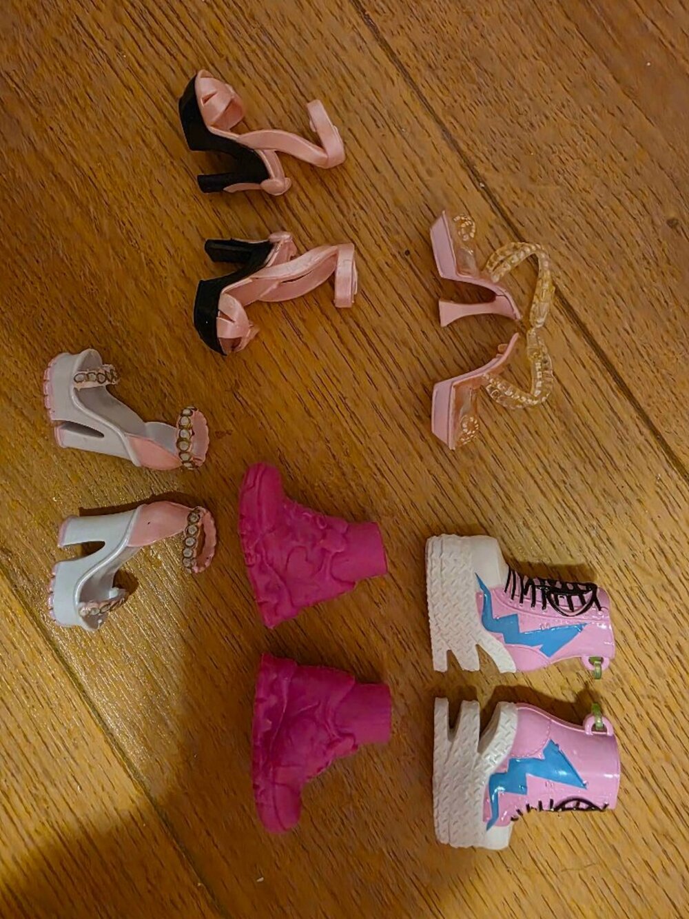 Monster High and Rainbow High - Doll Shoe Lot